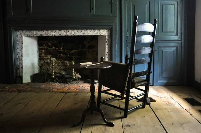 71 18th-Century Formal Parlor